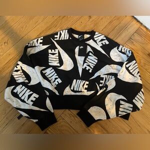 Nike Cropped Sweatshirt